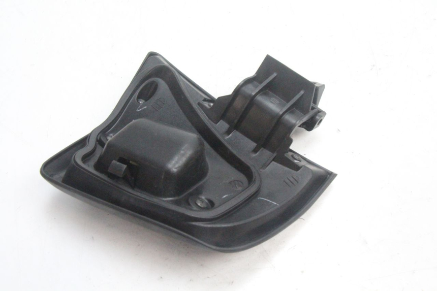 photo de UCHWYT NA SCHOWEK HONDA PCX (JF28) 125 (2009 - 2011) - Zbliżenie techniczne