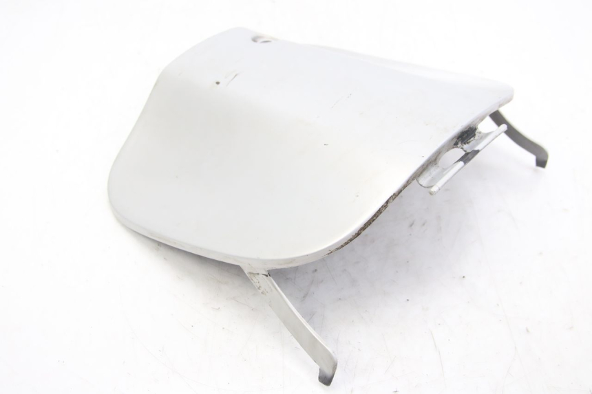 photo de UCHWYT SCHOWKA NA RĘKAWICZKI APRILIA SCARABEO 4T 50 (2009 - 2017) - Zoom stanu zużycia