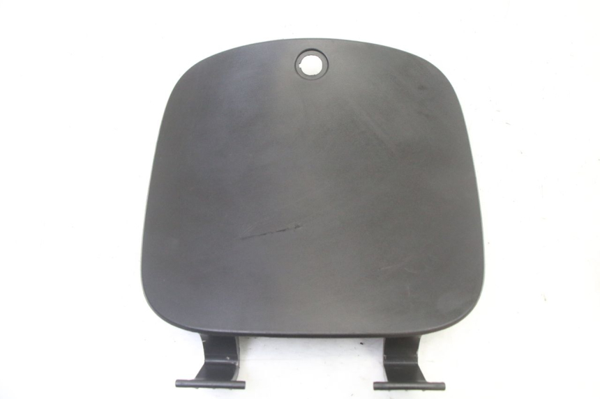 photo de UCHWYT SCHOWKA NA RĘKAWICZKI PEUGEOT TWEET 4T 50 (2014 - 2019) - Widok główny