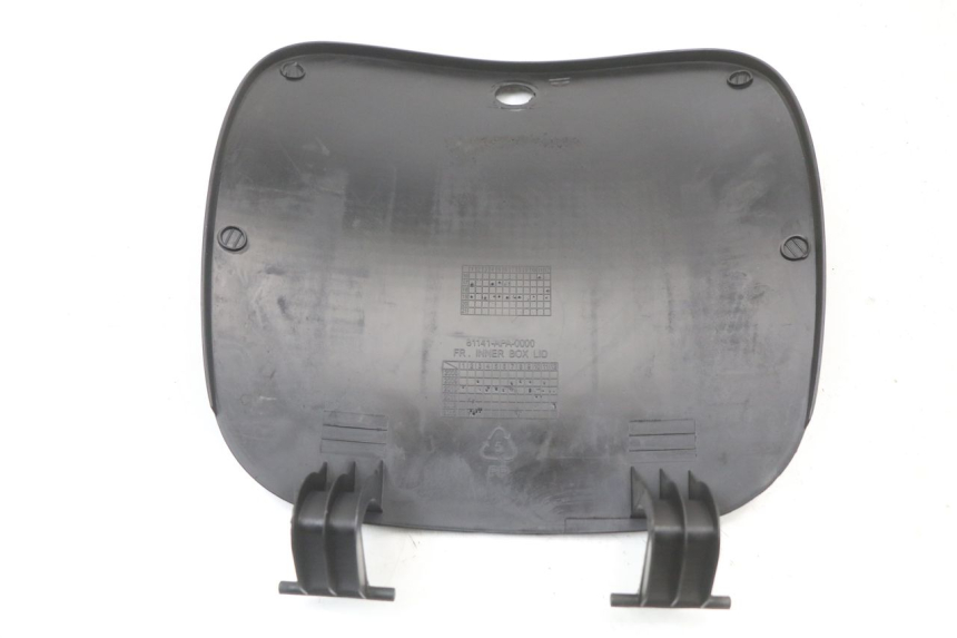 photo de UCHWYT NA SCHOWEK PEUGEOT TWEET 125 (2018 - 2021) - Inny kąt widzenia