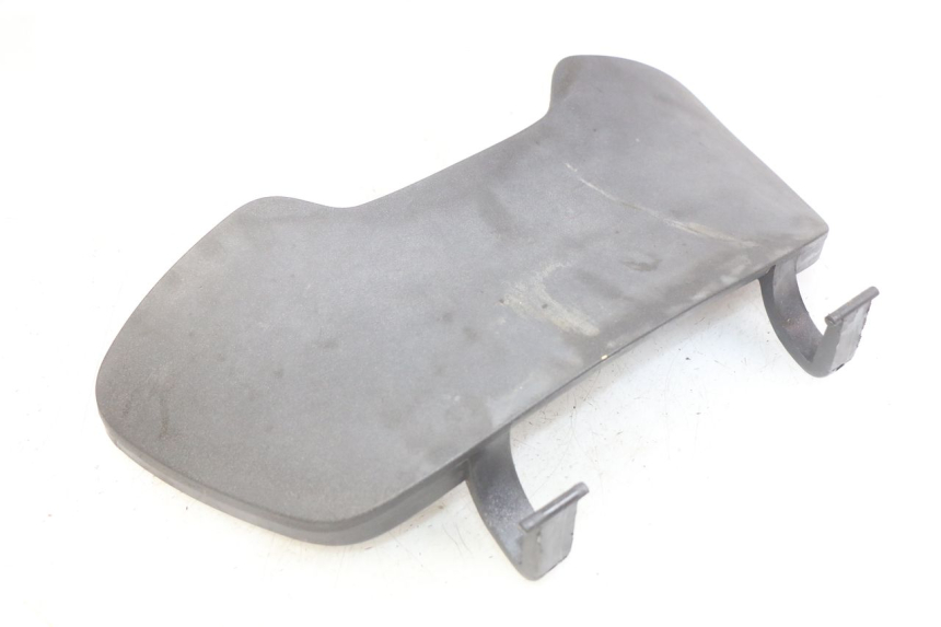 photo de UCHWYT SCHOWKA NA RĘKAWICZKI PIAGGIO X9 EVOLUTION 125 (2003 - 2007) - Zoom stanu zużycia