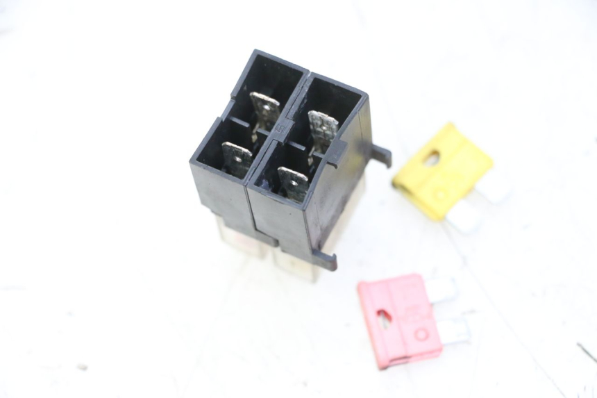 photo de UCHWYT BEZPIECZNIKA YAMAHA YP MAJESTY 125 (2007 - 2010) - Szczegół części