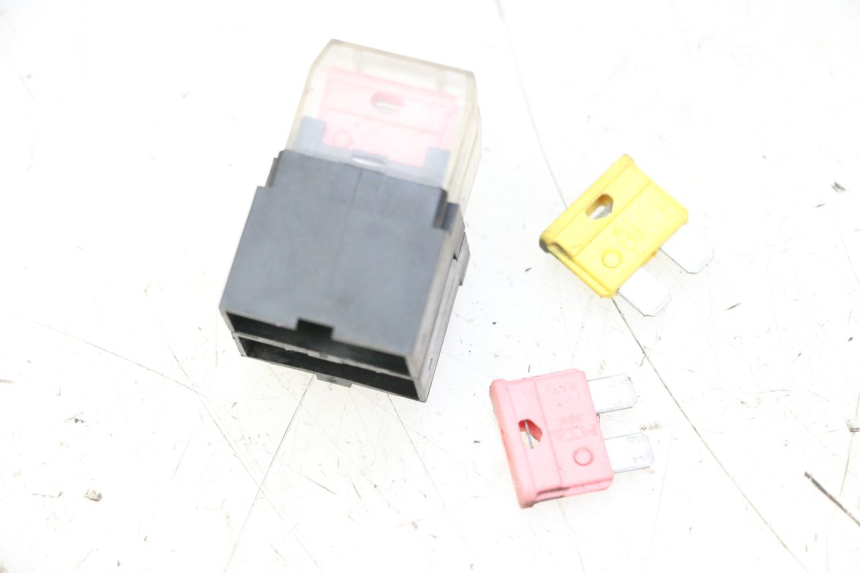 photo de UCHWYT BEZPIECZNIKA YAMAHA YP MAJESTY 125 (2007 - 2010) - Zoom stanu zużycia