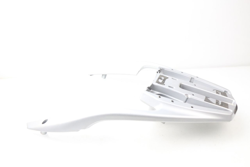 photo de Bagażnik tylni APRILIA ATLANTIC 125 (2003 - 2009) - Zbliżenie techniczne