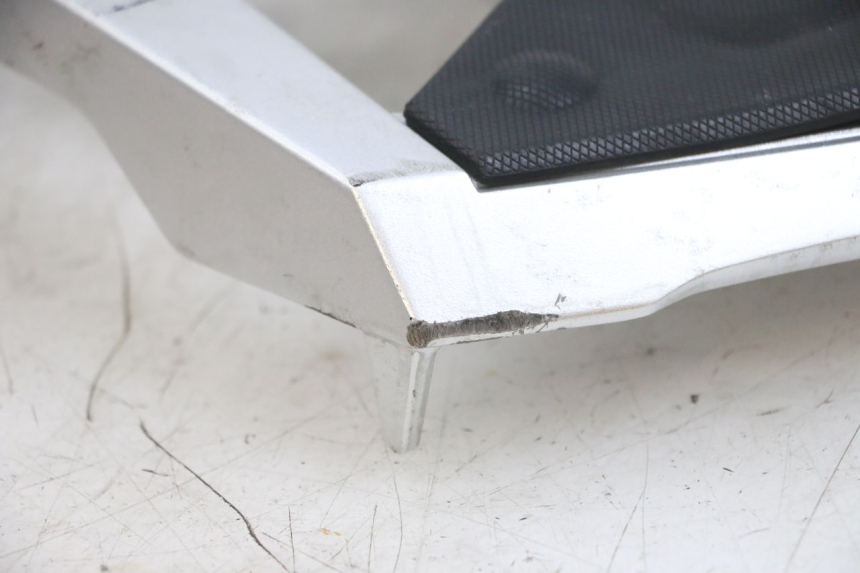 photo de Bagażnik tylni SUZUKI DL V STROM 1000 (2002 - 2007) - Zoom stanu zużycia