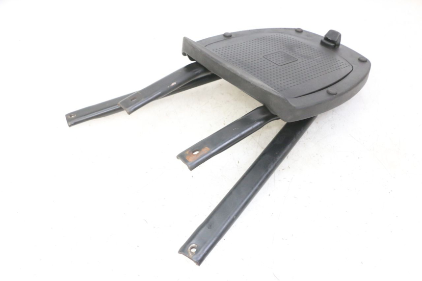 photo de Bagażnik tylni PEUGEOT ELYSEO 125 (1999 - 2004) - Szczegół części