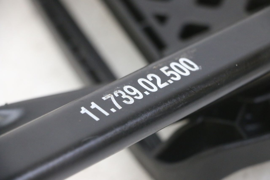 photo de Bagażnik tylni PEUGEOT ELYSEO 125 (1999 - 2004) - Inny kąt widzenia