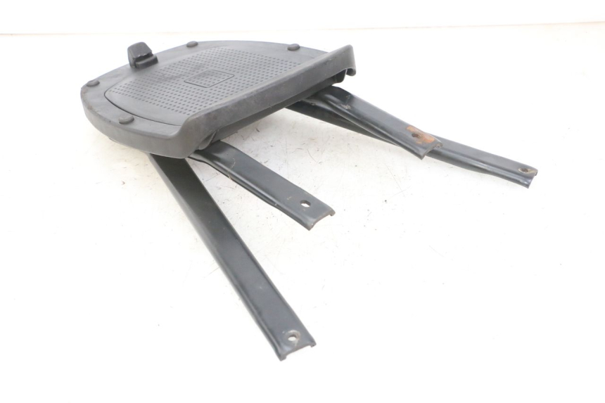 photo de Bagażnik tylni PEUGEOT ELYSEO 125 (1999 - 2004) - Punkty mocowania