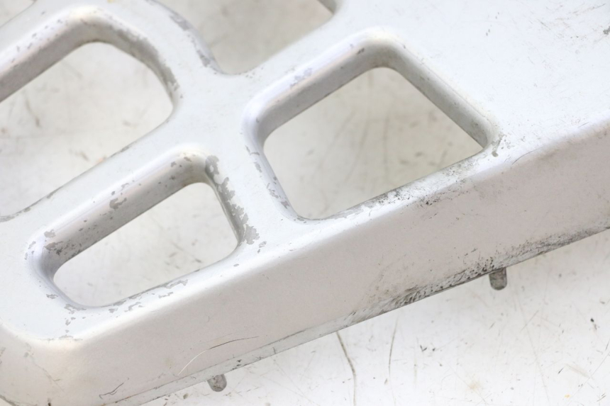 photo de Bagażnik tylni DAELIM HISTORY 125 (2001 - 2002) - Zoom stanu zużycia