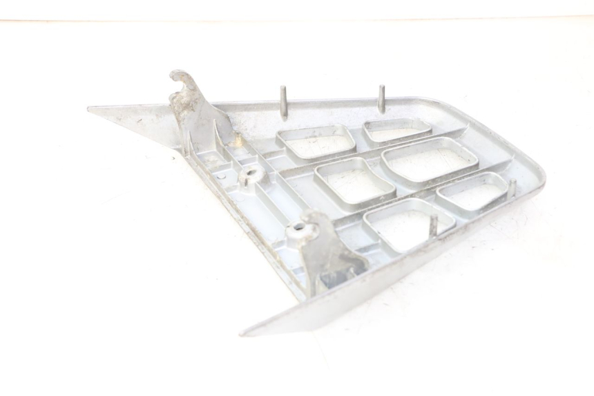 photo de Bagażnik tylni DAELIM HISTORY 125 (2001 - 2002) - Oznaczenia i referencje