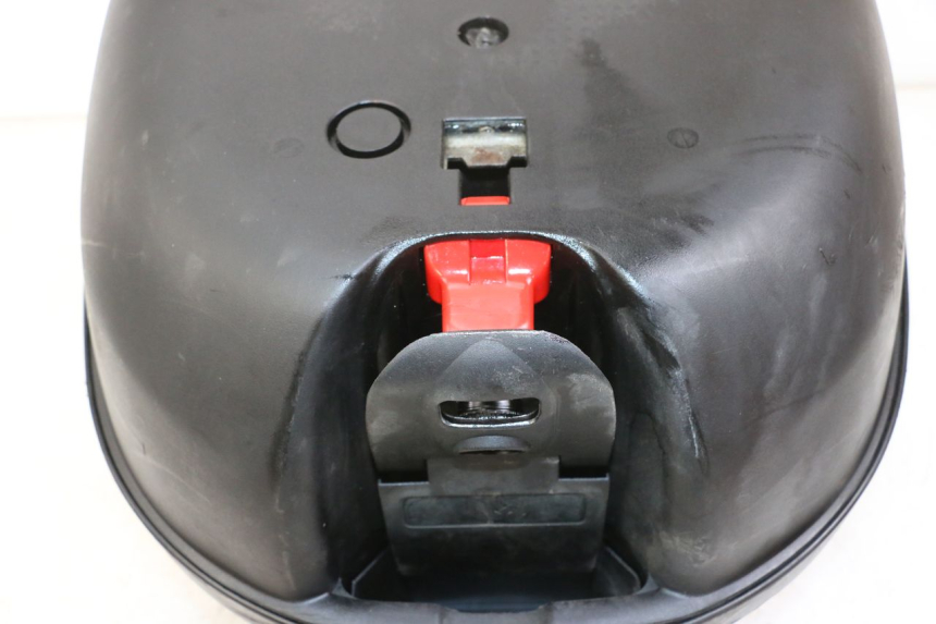 photo de Bagażnik tylni HONDA SCV LEAD 100 (2003 - 2007) - Szczegół części