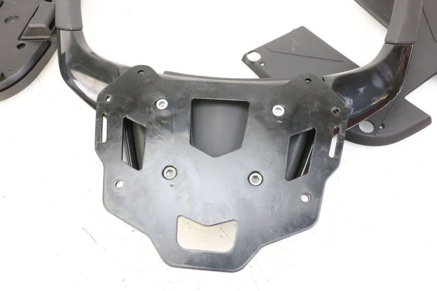 photo de Bagażnik tylni PIAGGIO MP3 500 (2014 - 2017) - Stan powierzchni