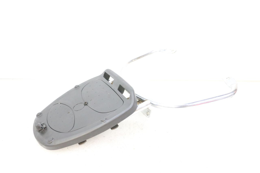 photo de Bagażnik tylni PIAGGIO VESPA LX 2T 50 (2005 - 2013) - Szczegóły charakterystyczne