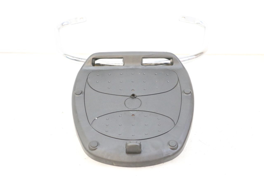 photo de Bagażnik tylni PIAGGIO VESPA LX 2T 50 (2005 - 2013) - Zbliżenie komponentów