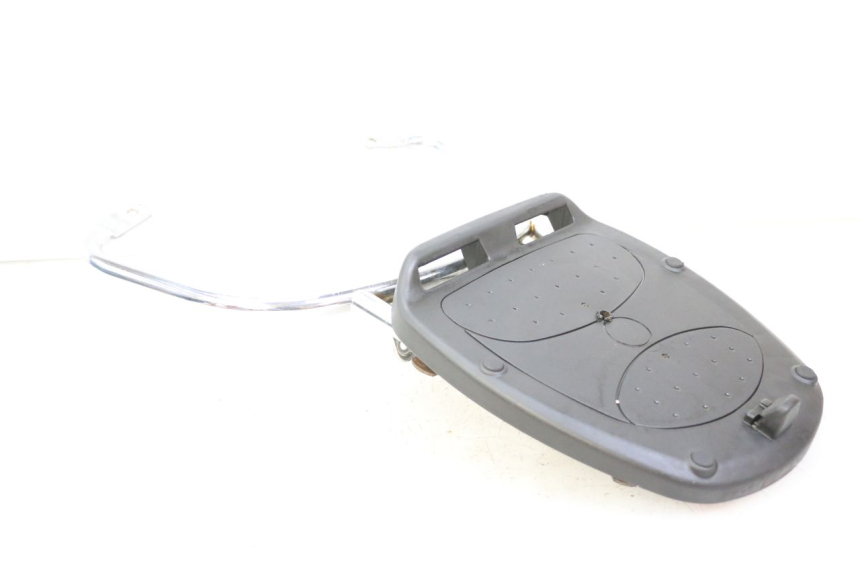 photo de Bagażnik tylni PIAGGIO VESPA LX 2T 50 (2005 - 2013) - Widok z bliska