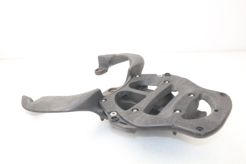 photo de Bagażnik tylni APRILIA SCARABEO GT 125 (1999 - 2007) - Szczegół części