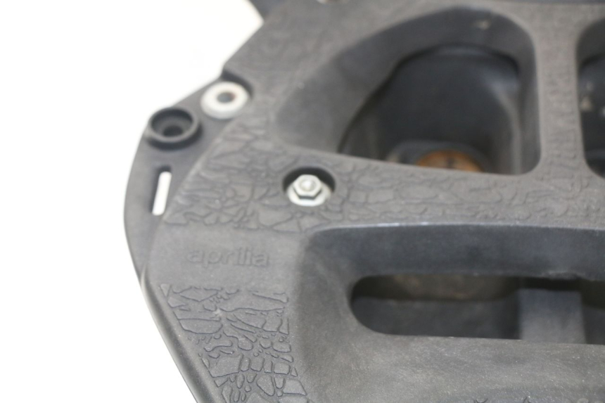 photo de Bagażnik tylni APRILIA SCARABEO GT 125 (1999 - 2007) - Zoom stanu zużycia