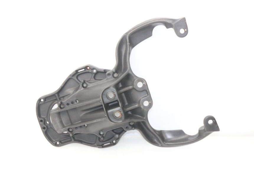 photo de Bagażnik tylni APRILIA SCARABEO GT 125 (1999 - 2007) - Inny kąt widzenia