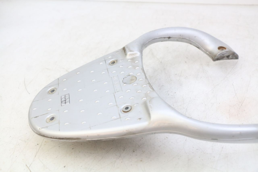 photo de Bagażnik tylni APRILIA SCARABEO 100 (2003 - 2012) - Szczegół części