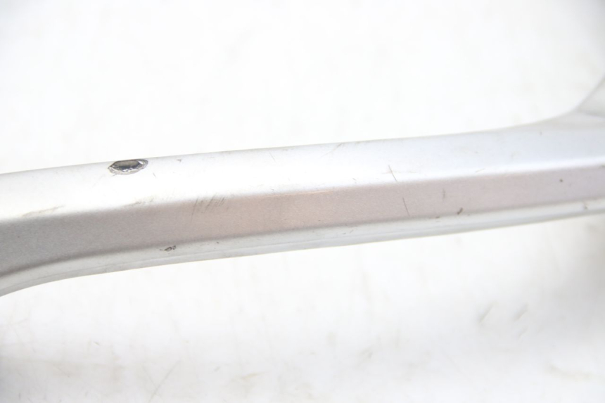 photo de Bagażnik tylni SUZUKI SIXTEEN 125 (2008 - 2010) - Alternatywny kąt