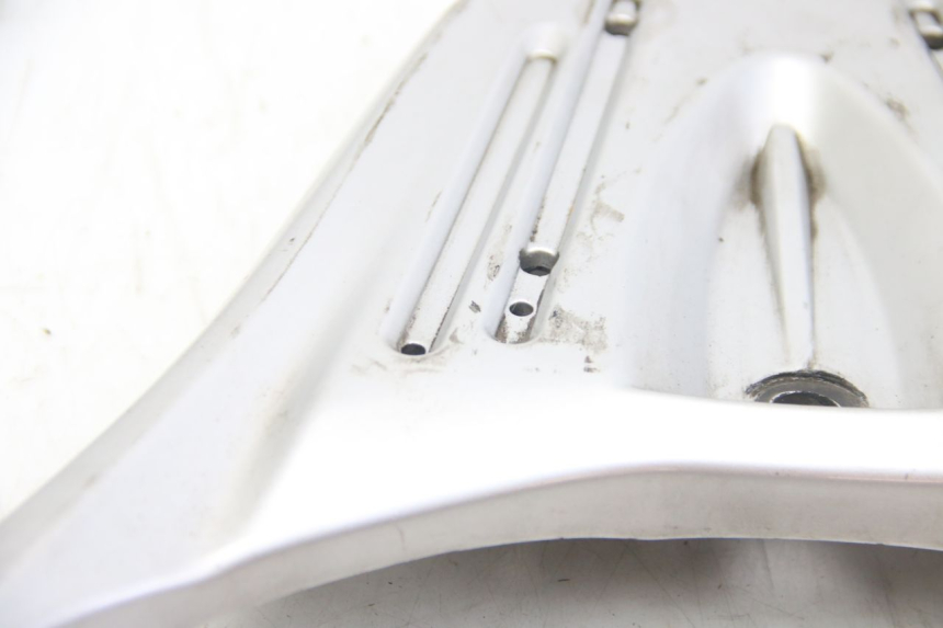 photo de Bagażnik tylni SUZUKI SIXTEEN 125 (2008 - 2010) - Zoom stanu zużycia