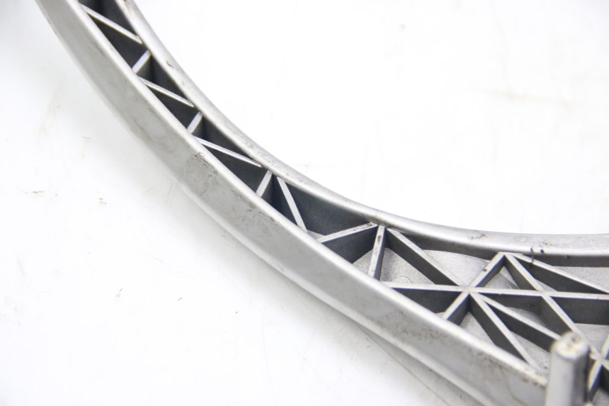 photo de Bagażnik tylni SUZUKI SIXTEEN 125 (2008 - 2010) - Zbliżenie techniczne