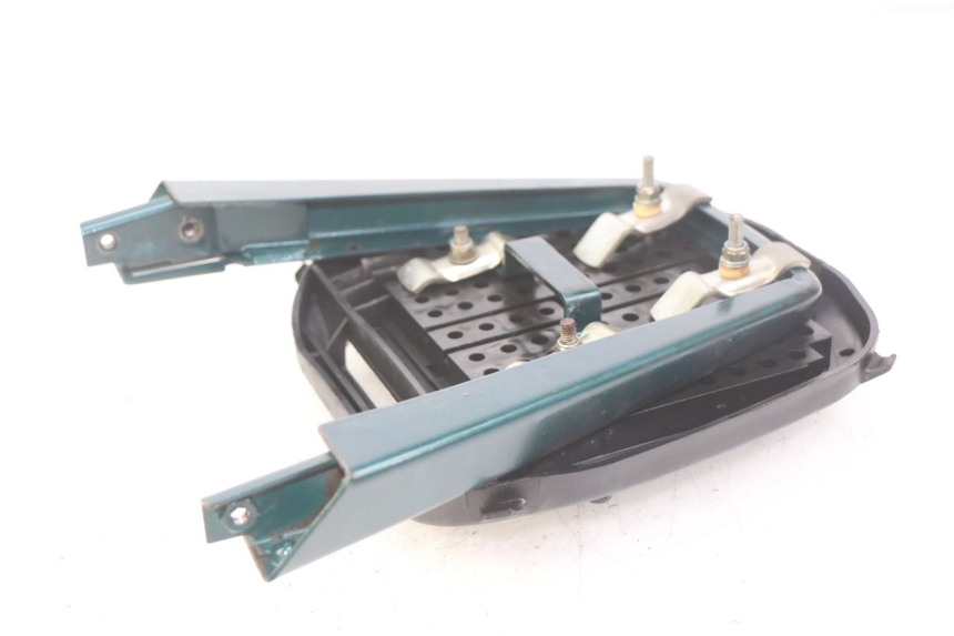 photo de Bagażnik tylni PEUGEOT SV 125 (1991 - 1994) - Szczegół części