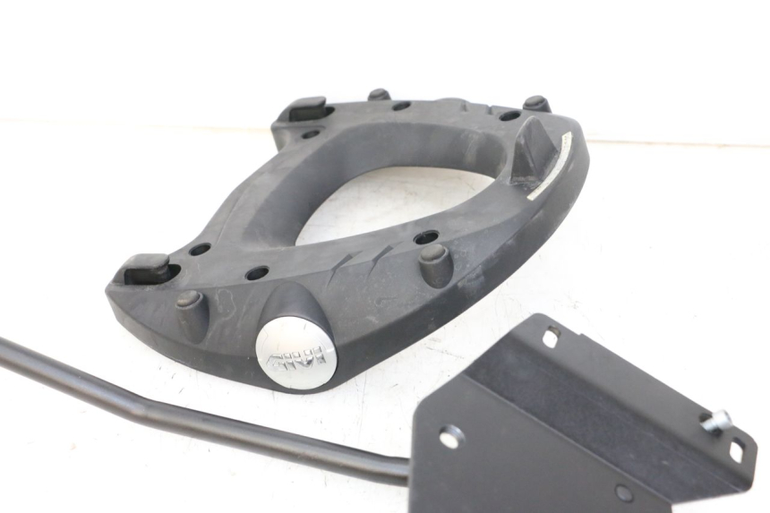 photo de Bagażnik tylni KYMCO XCITING 500 (2007 - 2010) - Zoom stanu zużycia