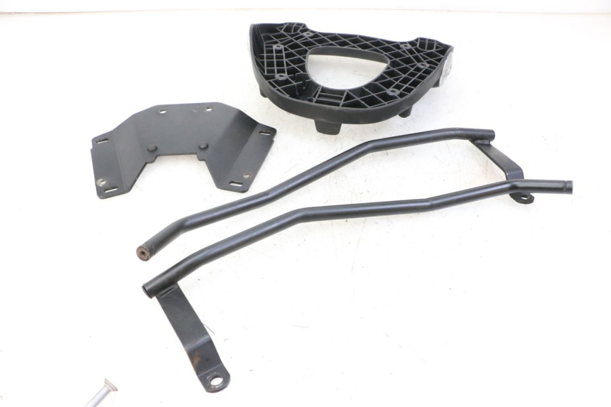 photo de Bagażnik tylni KYMCO XCITING 500 (2007 - 2010) - Inny kąt widzenia