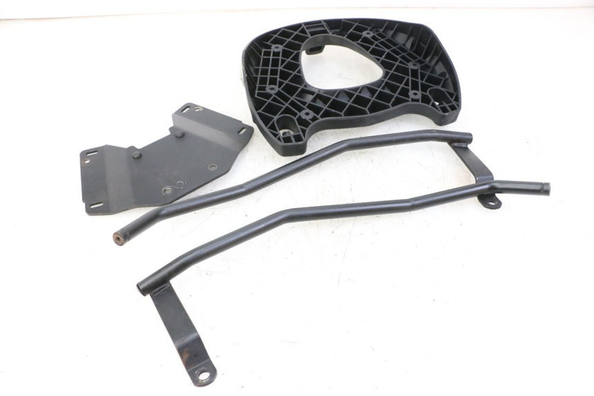 photo de Bagażnik tylni KYMCO XCITING 500 (2007 - 2010) - Zbliżenie techniczne