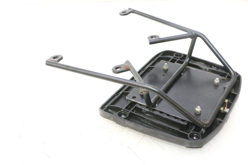 photo de BAGAŻNIK YAMAHA YP MAJESTY 125 (2002 - 2006) - Punkty mocowania