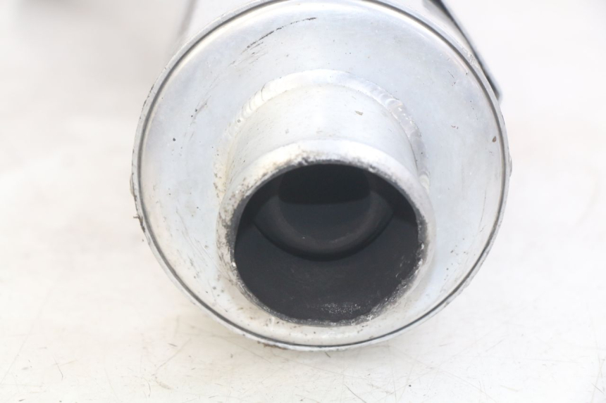 photo de PRAWY TŁUMIK WYDECHU HONDA CBR F SC25 1000 (1989 - 1992) - Zbliżenie komponentów