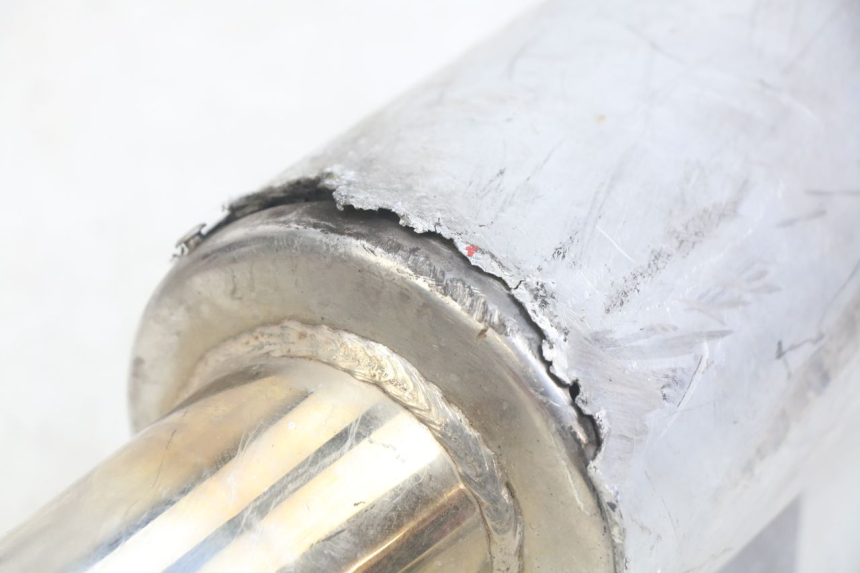 photo de PRAWY TŁUMIK WYDECHU HONDA CBR F SC25 1000 (1989 - 1992) - Inny kąt widzenia