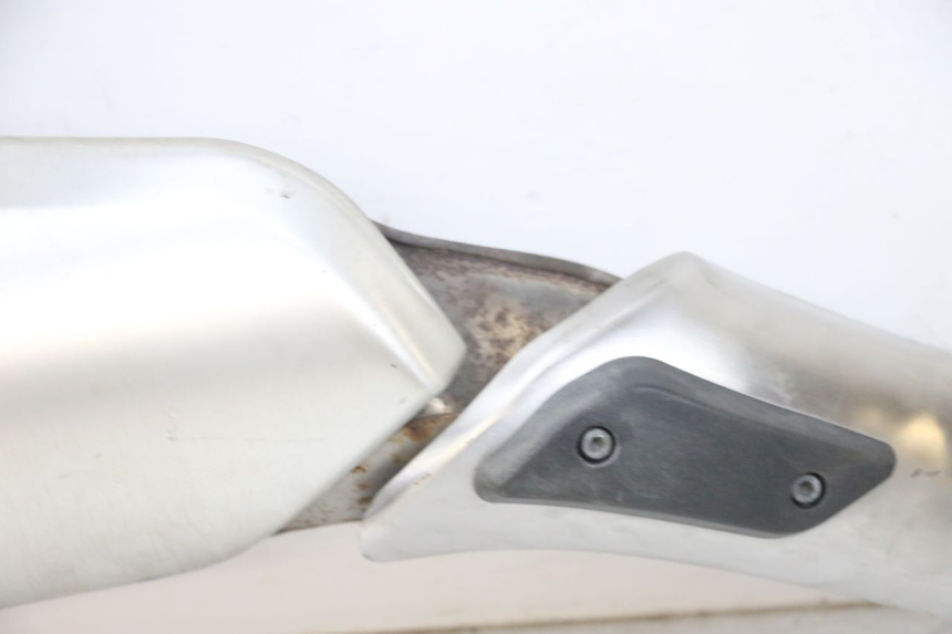 photo de PRAWY TŁUMIK WYDECHU SUZUKI DL V STROM 1000 (2002 - 2007) - Widok z bliska