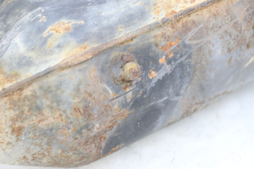 photo de TŁUMIK WYDECHU PEUGEOT ELYSEO 125 (1999 - 2004) - Zoom stanu zużycia