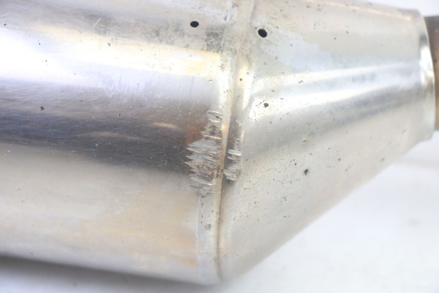 photo de LEWY TŁUMIK WYDECHU YAMAHA FJR ABS 1300 (2006 - 2012) - Zbliżenie komponentów