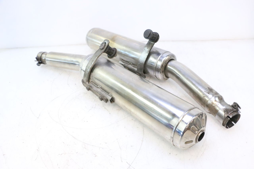 photo de RURA WYDECHOWA KAWASAKI GPX F ZX750F 750 (1986 - 1990) - Zbliżenie techniczne