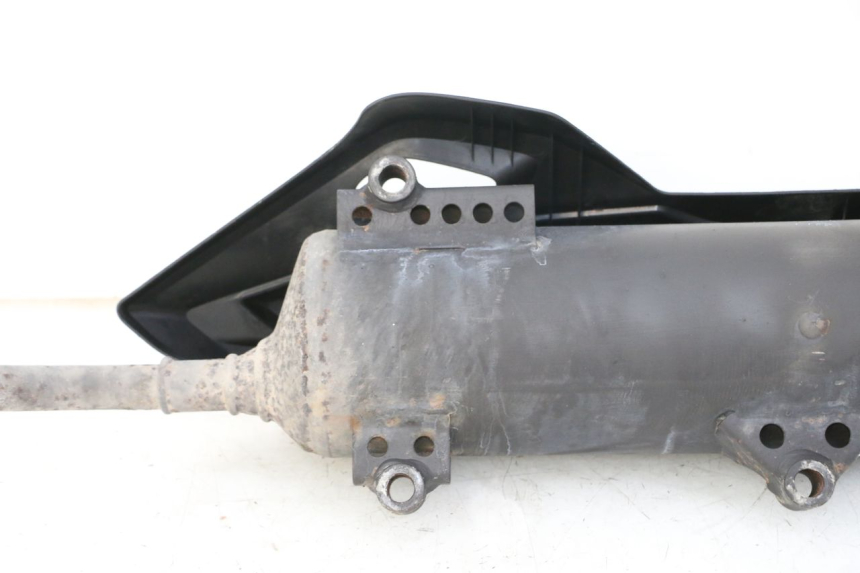 photo de TŁUMIK WYDECHU HONDA PCX (JF57/JF64) 125 (2014 - 2018) - Zbliżenie techniczne