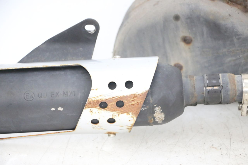 photo de TŁUMIK WYDECHU KEEWAY K-LIGHT KLIGHT 125 (2018 - 2025) - Zoom stanu zużycia