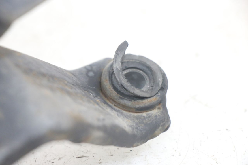 photo de TŁUMIK WYDECHU PEUGEOT KISBEE 4T 50 (2010 - 2017) - Zoom stanu zużycia