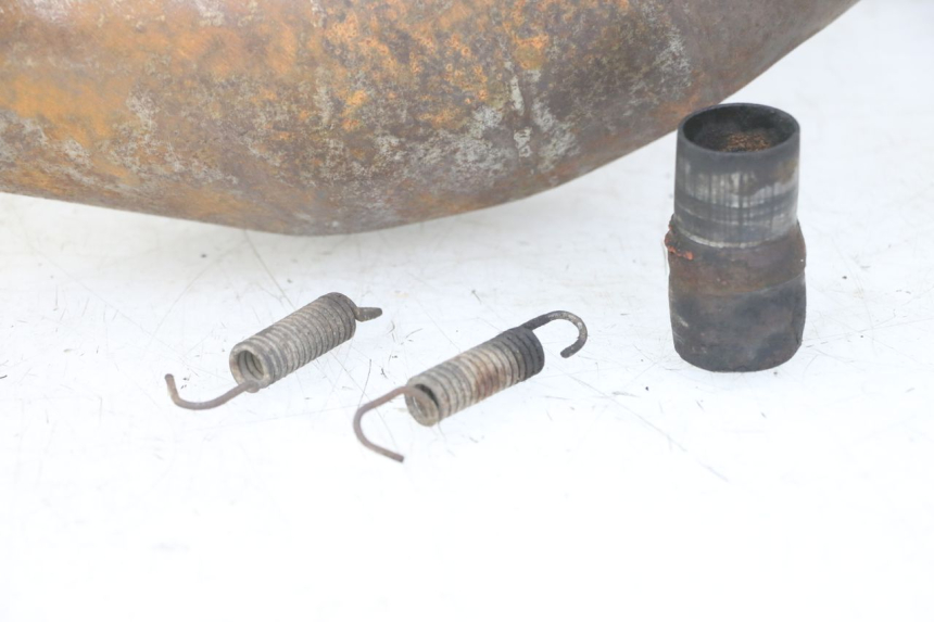 photo de TŁUMIK WYDECHU MBK X-LIMIT XLIMIT 50 (2007 - 2012) - Zbliżenie techniczne