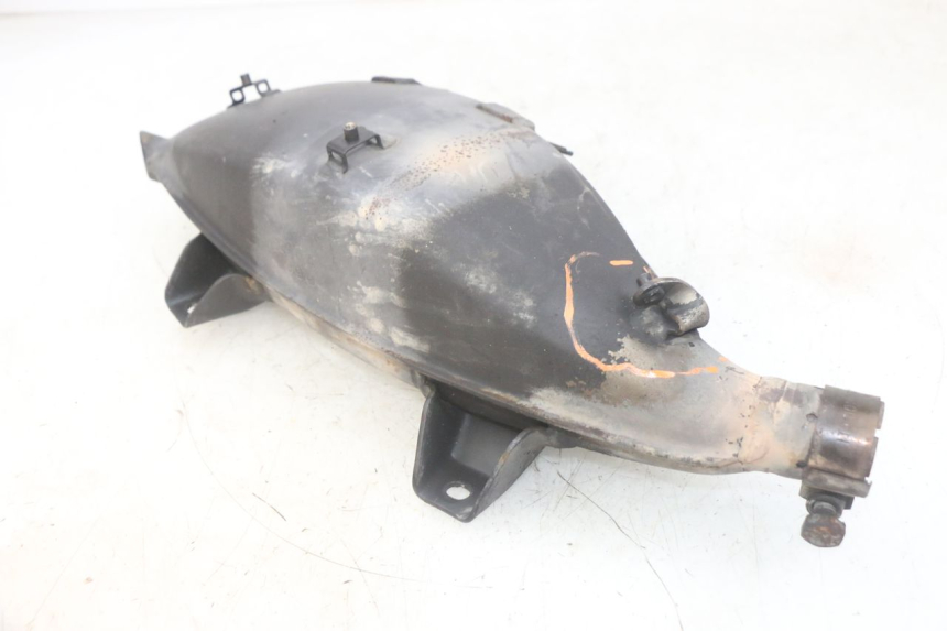 photo de TŁUMIK WYDECHU PIAGGIO MP3 HPE 300 (2019 - 2026) - Szczegóły charakterystyczne