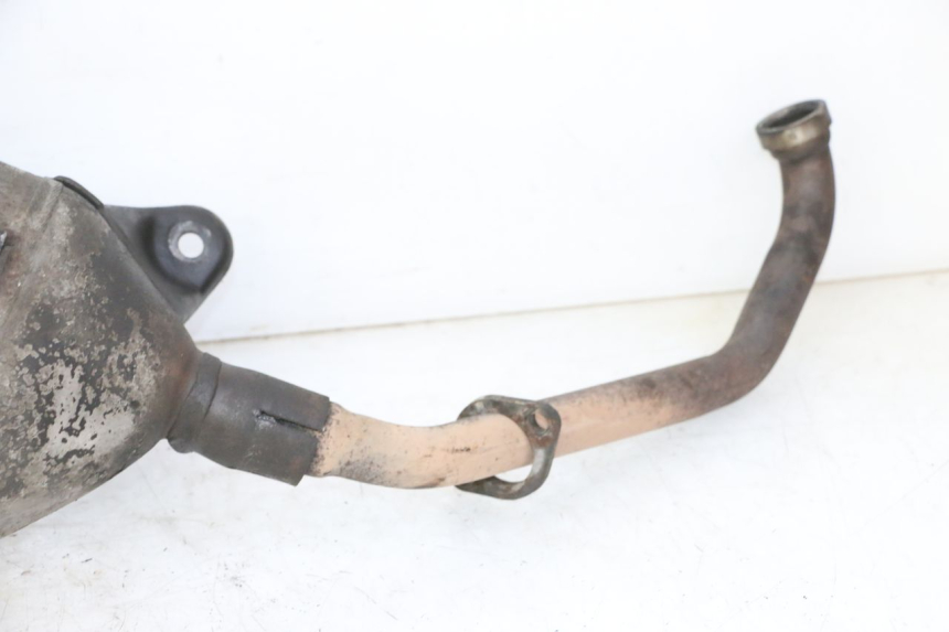 photo de TŁUMIK WYDECHU PIAGGIO MP3 125 (2006 - 2014) - Struktura - zbliżenie