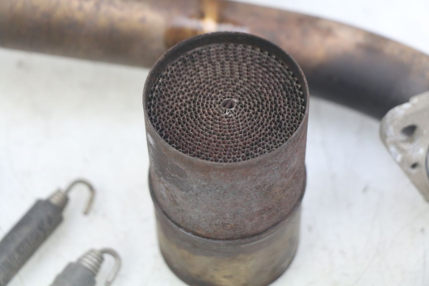 photo de TŁUMIK WYDECHU YAMAHA MT ABS 125 (2014 - 2018) - Zbliżenie techniczne