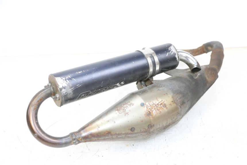 photo de TŁUMIK WYDECHU PIAGGIO NEW TYPHOON 50 (2018 - 2021) - Struktura - zbliżenie