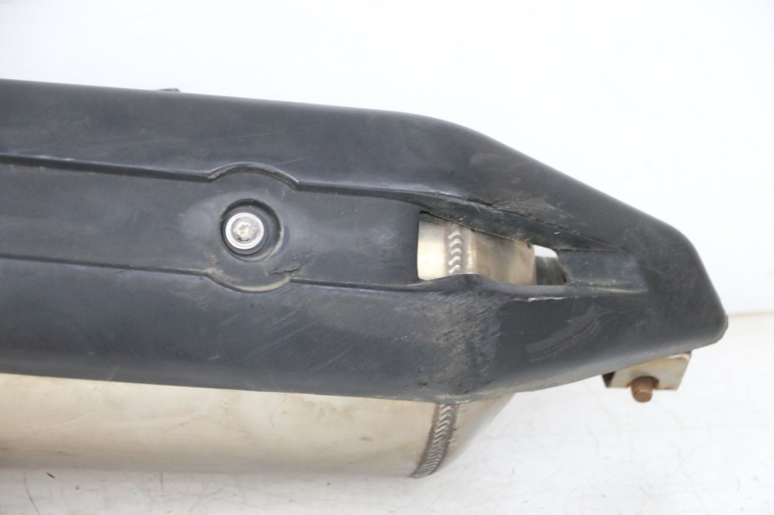 photo de TŁUMIK WYDECHU PEUGEOT SATELIS 125 (2013 - 2018) - Struktura - zbliżenie