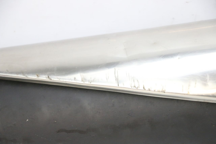 photo de TŁUMIK WYDECHU APRILIA SCARABEO GT TOURING 125 (1999 - 2005) - Zbliżenie komponentów