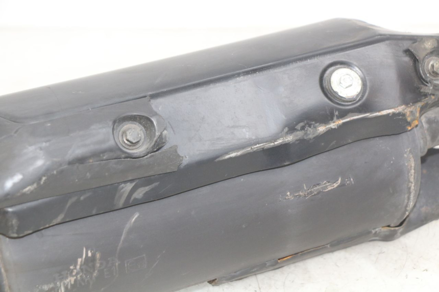 photo de TŁUMIK WYDECHU HONDA SCV LEAD 100 (2003 - 2007) - Zbliżenie techniczne