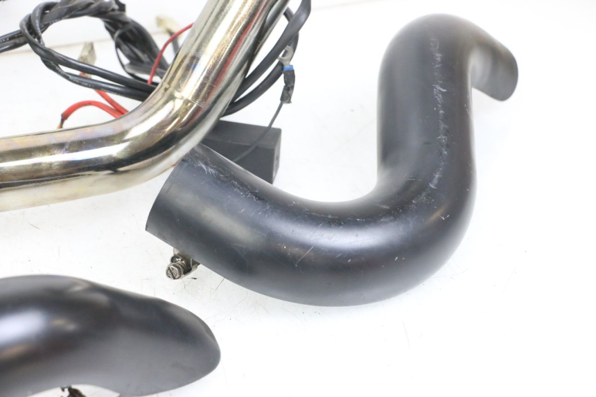 photo de TŁUMIK WYDECHU HARLEY DAVIDSON SPORTSTER XL CUSTOM 1200 (2003 - 2004) - Zbliżenie komponentów