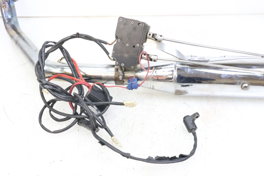 photo de TŁUMIK WYDECHU HARLEY DAVIDSON SPORTSTER XL CUSTOM 1200 (2003 - 2004) - Zbliżenie techniczne